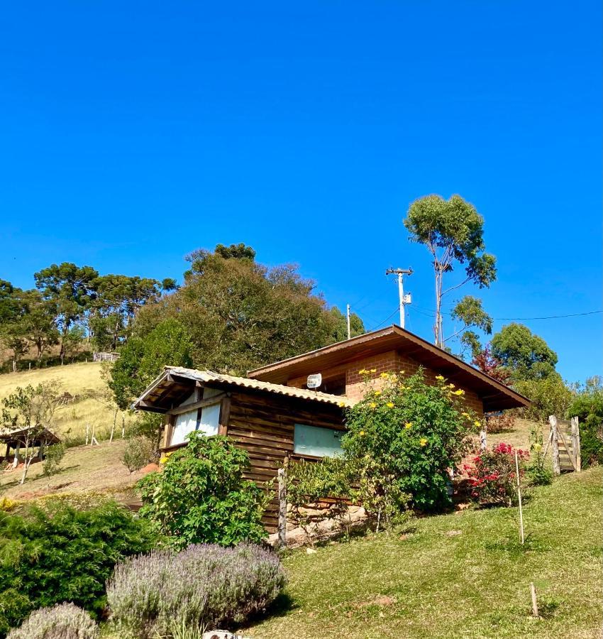 Villa Abrigo De Montanha - Berghuette São Bento do Sapucaí Esterno foto