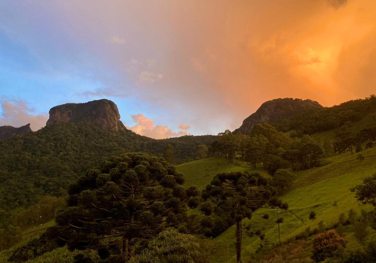 Villa Abrigo De Montanha - Berghuette São Bento do Sapucaí Esterno foto