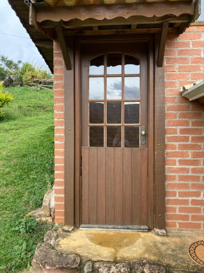 Villa Abrigo De Montanha - Berghuette São Bento do Sapucaí Esterno foto